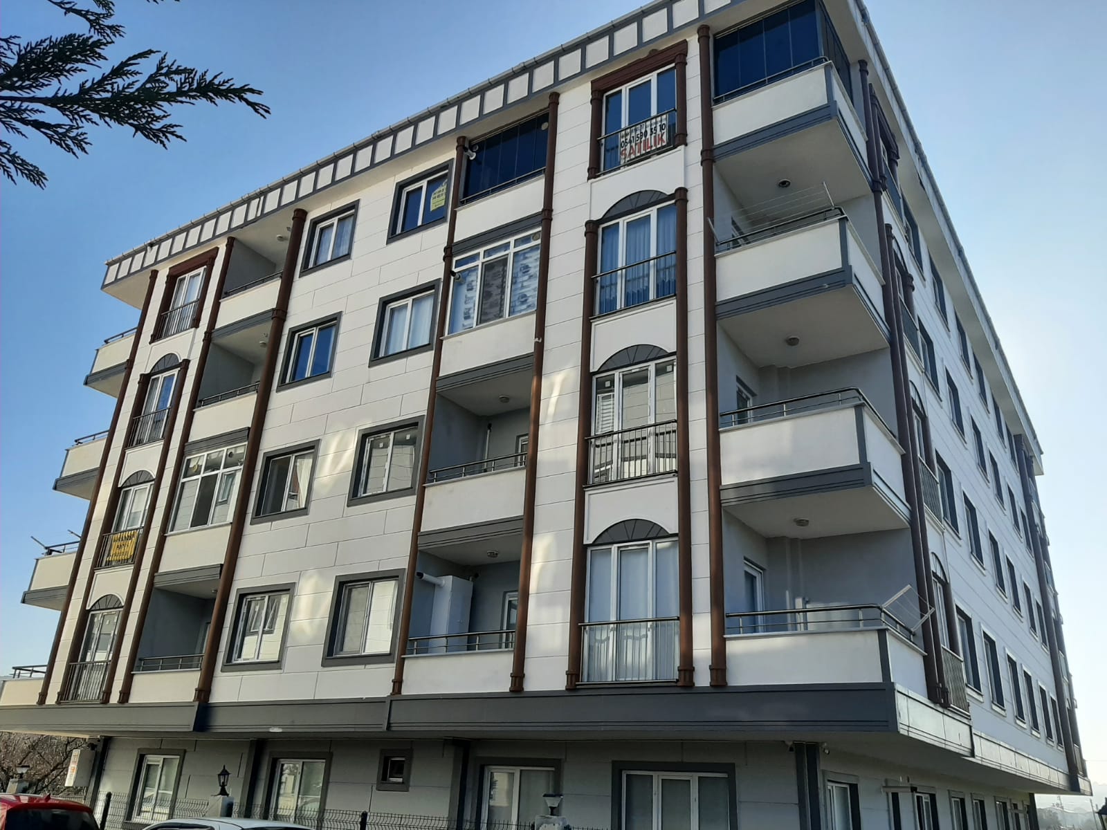 Çardak Konakları Ata Apartmanı
