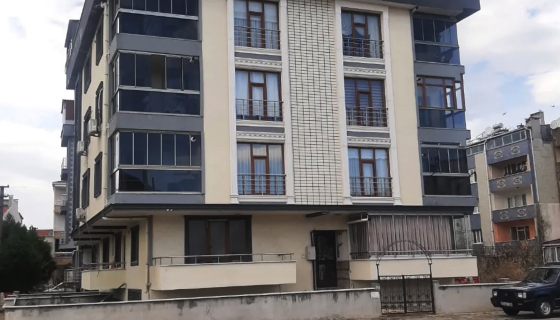 Okaylar Apartmanı