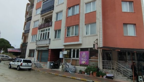 Ayık Apartmanı